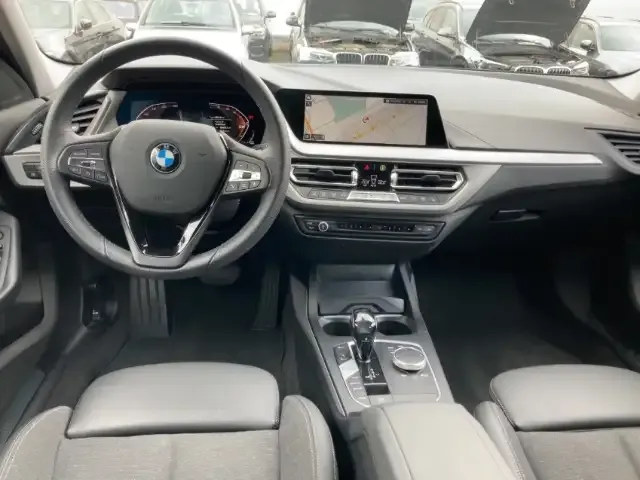 BMW 120