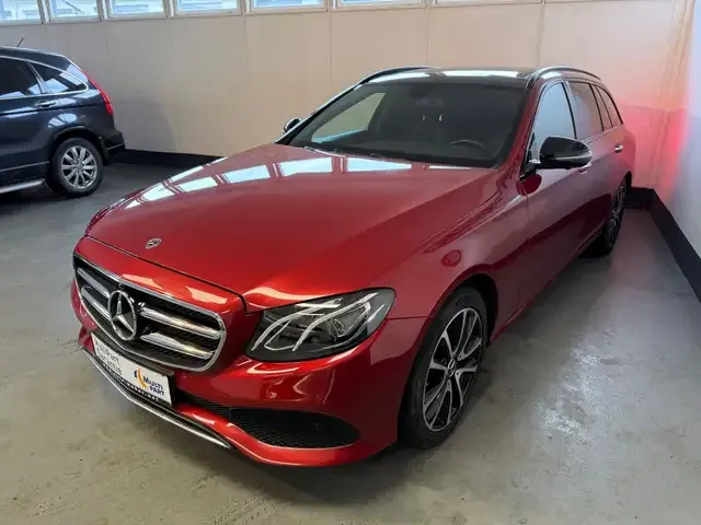Mercedes-Benz E 220