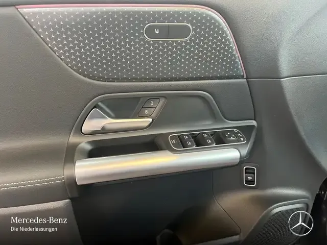 Mercedes-Benz EQA 300