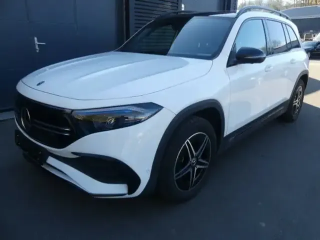 Mercedes-Benz EQB 300