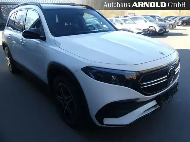 Mercedes-Benz EQB 300