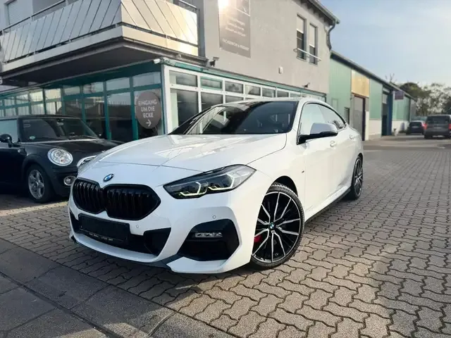 BMW 220