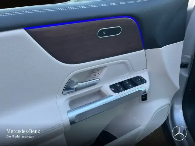 Mercedes-Benz EQB 250