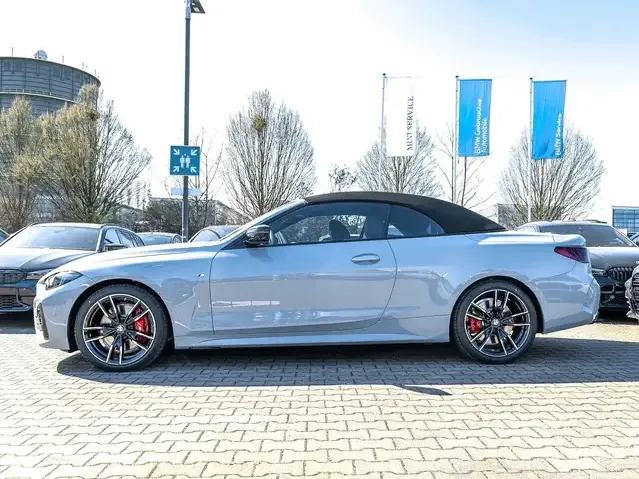 BMW 440