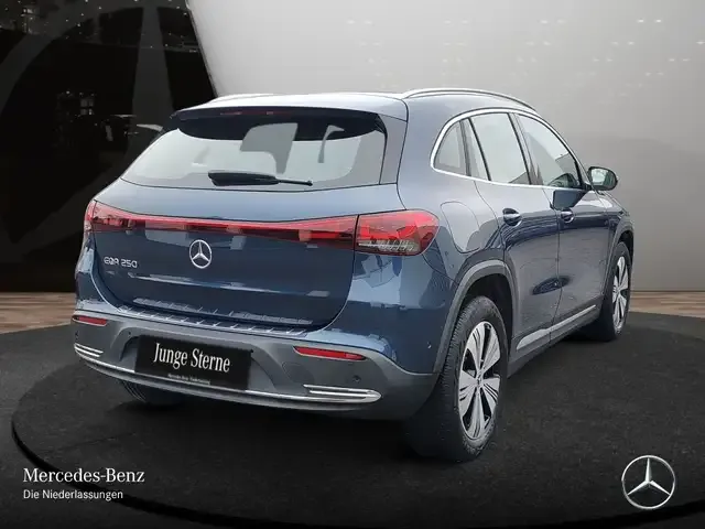 Mercedes-Benz EQA 250