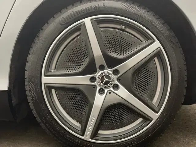 Mercedes-Benz EQE 350