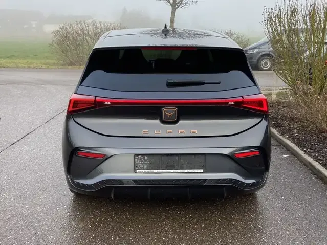 CUPRA Born