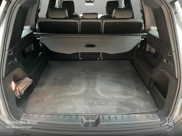 Mercedes-Benz EQB 300