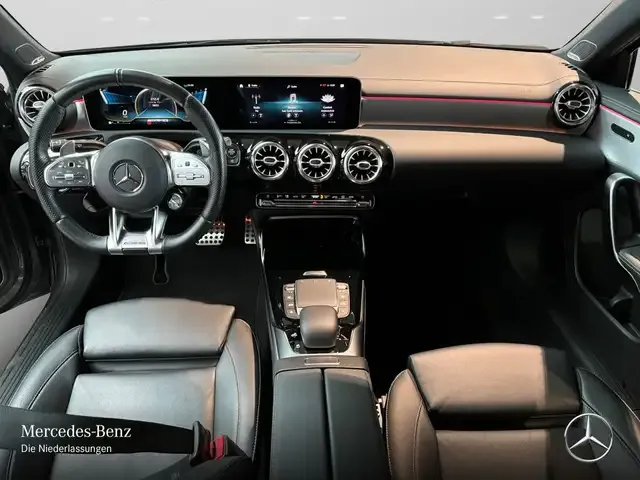 Mercedes-Benz A 35 AMG