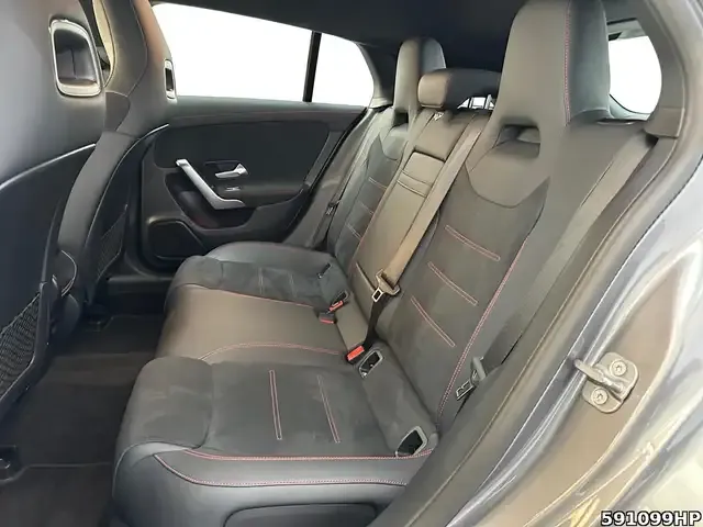 Mercedes-Benz CLA 220