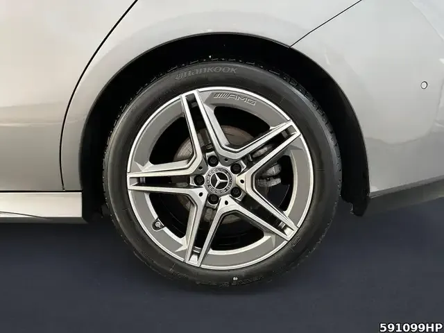 Mercedes-Benz CLA 220
