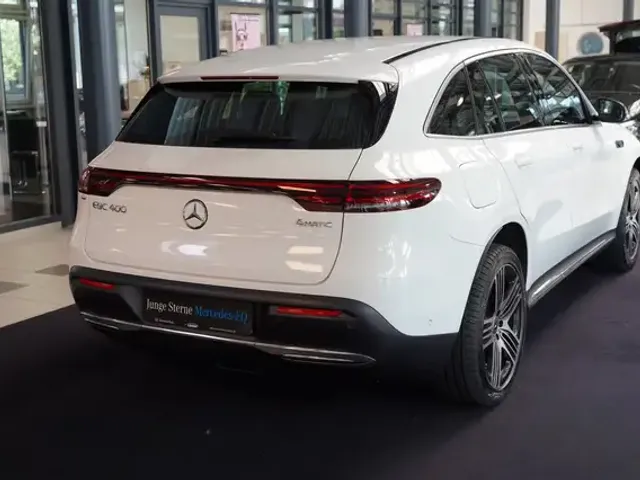 Mercedes-Benz EQC 400
