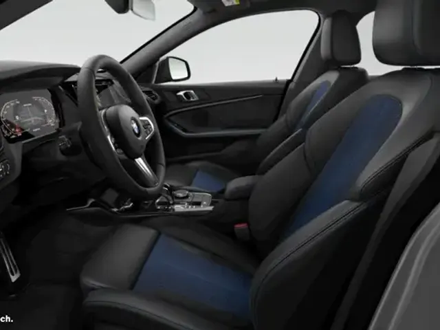 BMW 235