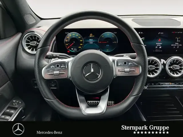 Mercedes-Benz EQB 300