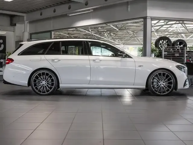 Mercedes-Benz E 53 AMG