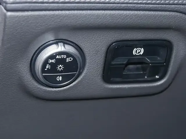 Mercedes-Benz EQE 350