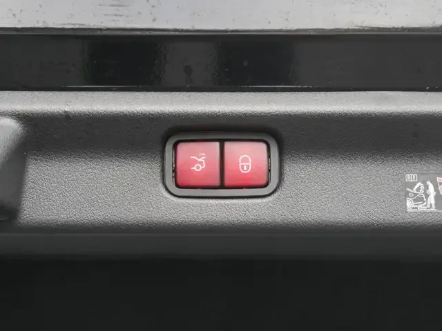 Mercedes-Benz EQE 350