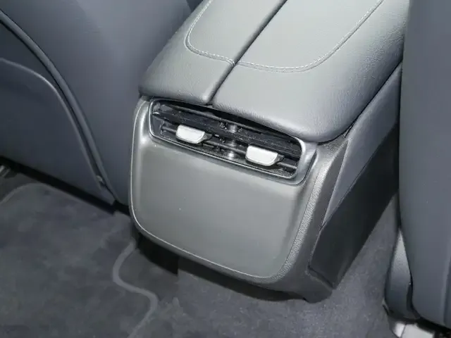 Mercedes-Benz EQE 350