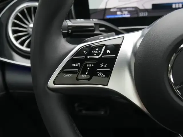 Mercedes-Benz EQE 350