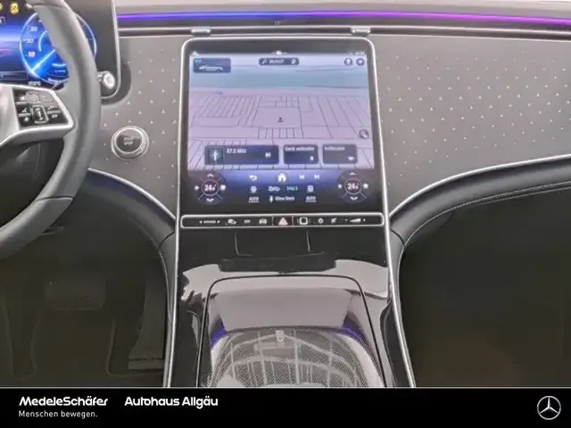 Mercedes-Benz EQE 300
