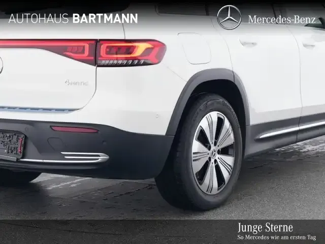 Mercedes-Benz EQB 300