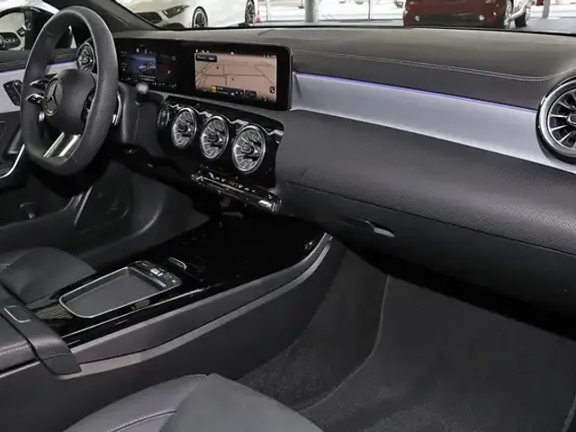 Mercedes-Benz CLA 250