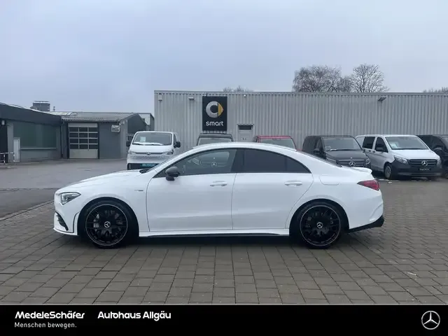 Mercedes-Benz CLA 35 AMG