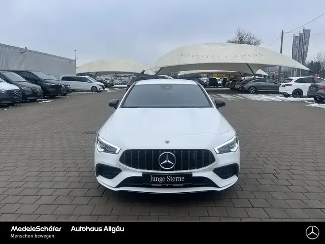 Mercedes-Benz CLA 35 AMG
