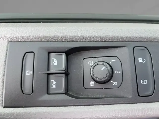 Volkswagen T6.1 Caravelle