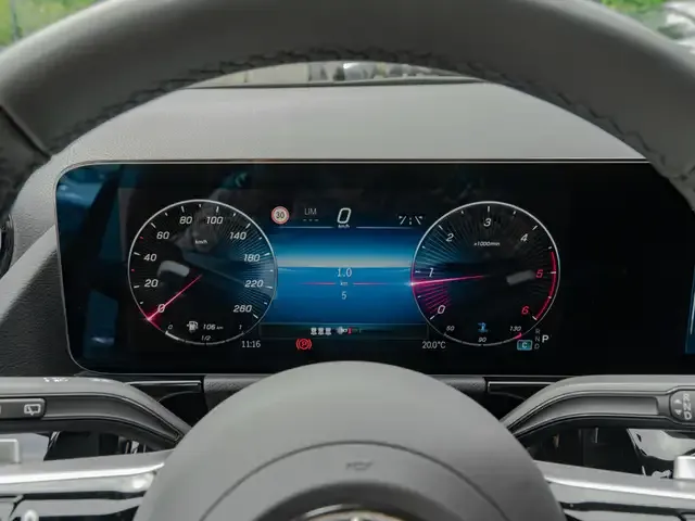 Mercedes-Benz GLA 220