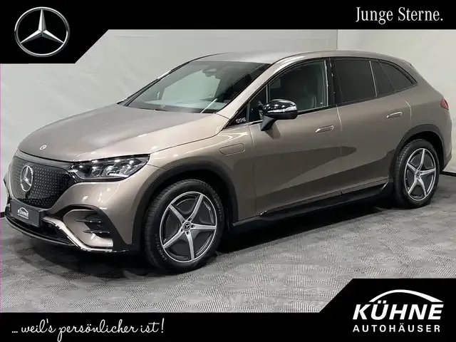 Mercedes-Benz EQE SUV