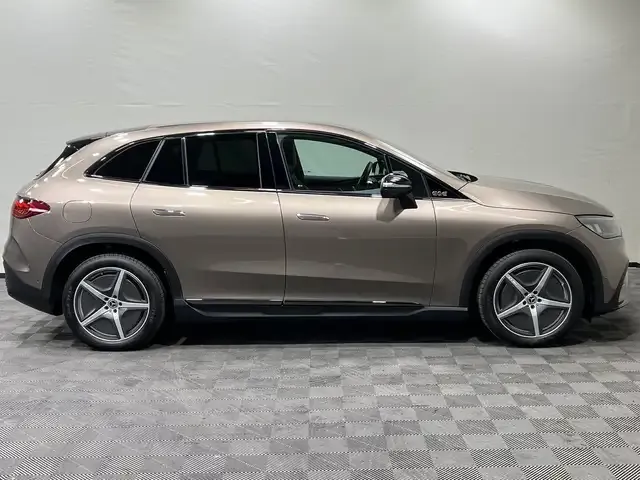 Mercedes-Benz EQE SUV