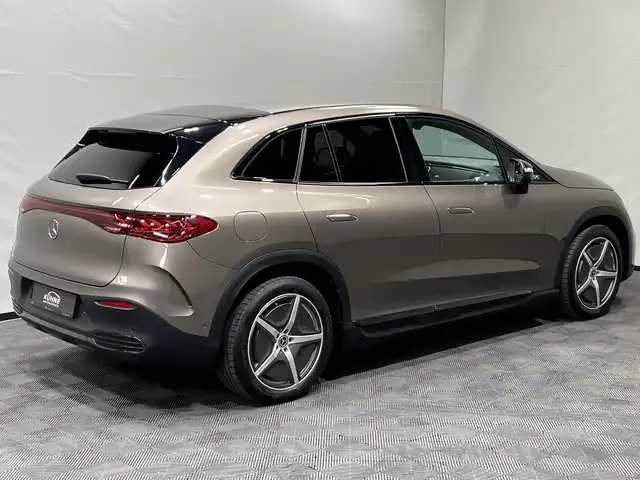 Mercedes-Benz EQE SUV