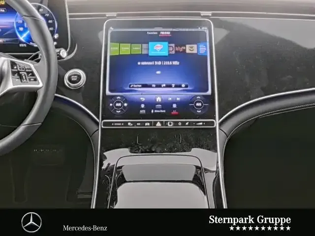 Mercedes-Benz EQE 300