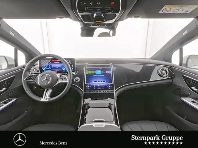 Mercedes-Benz EQE 300