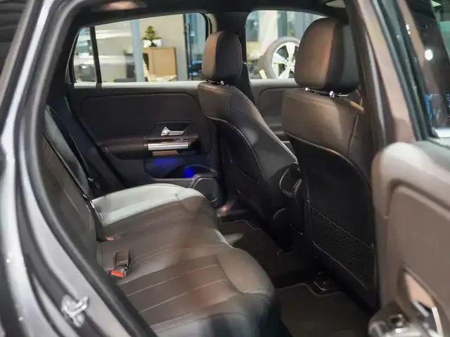 Mercedes-Benz EQA 300