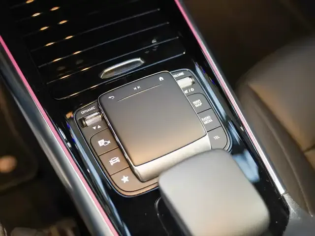 Mercedes-Benz EQA 300