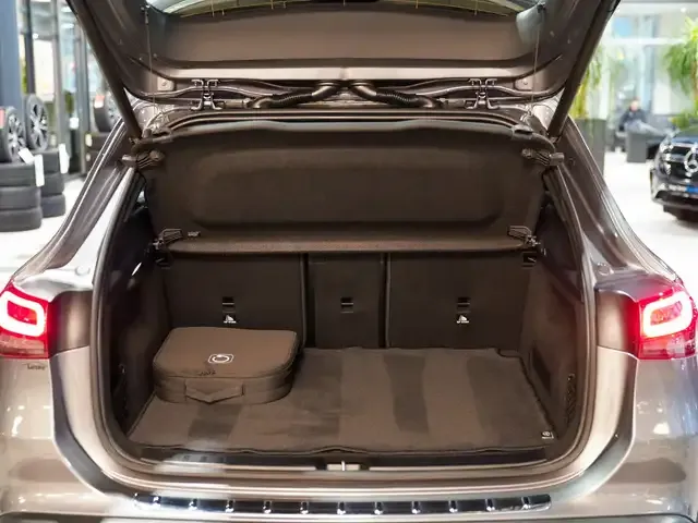 Mercedes-Benz EQA 300