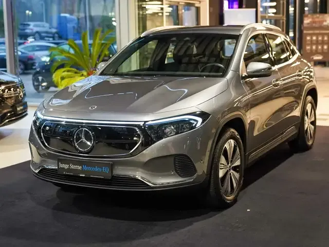 Mercedes-Benz EQA 300