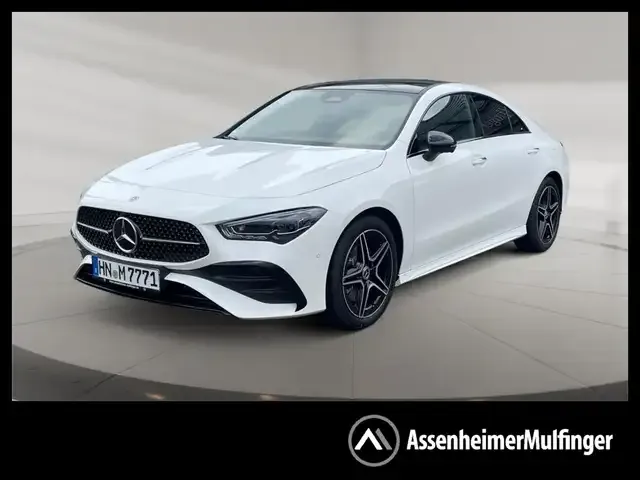 Mercedes-Benz CLA 200