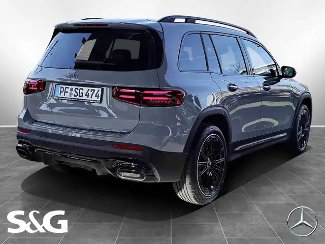 Mercedes-Benz GLB 220