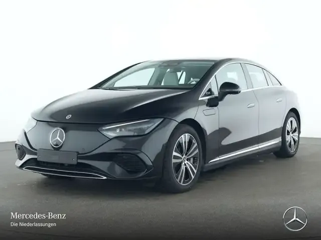 Mercedes-Benz EQE 300