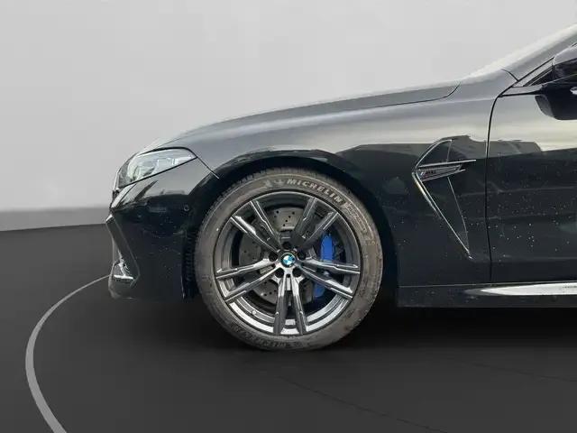 BMW M8