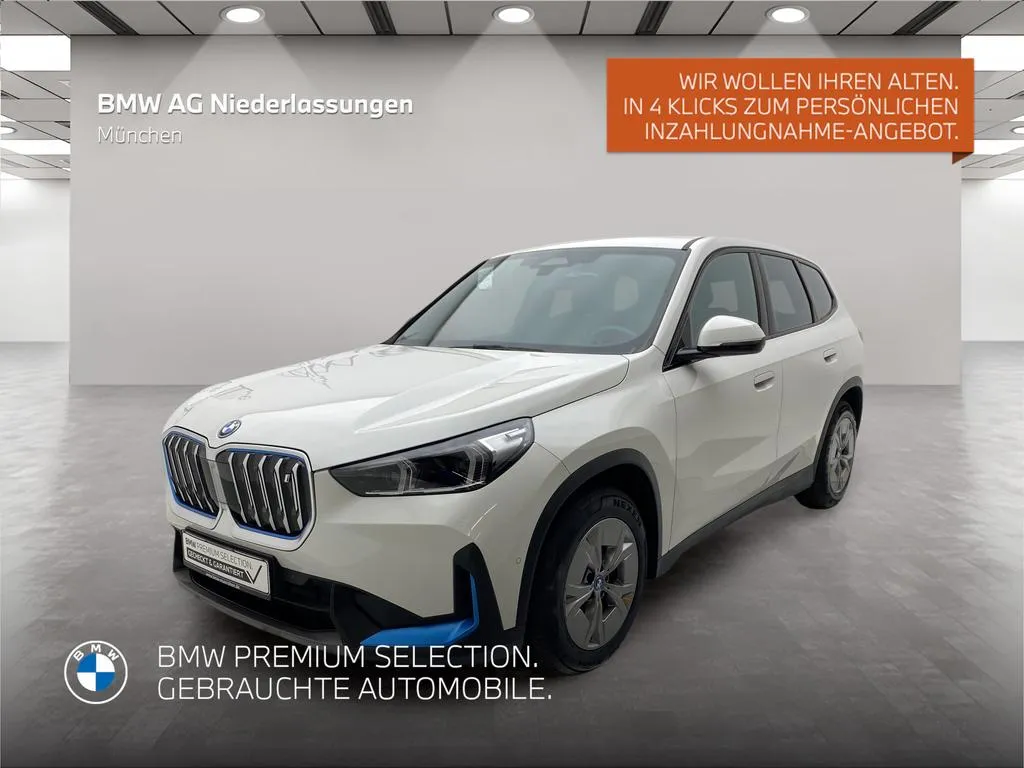 BMW iX1