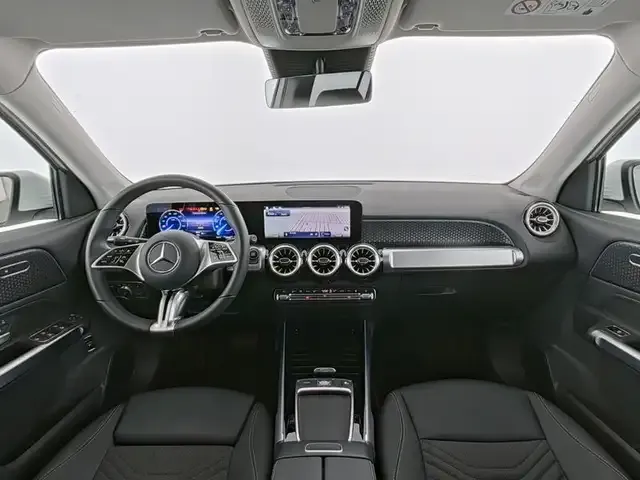 Mercedes-Benz EQB 300