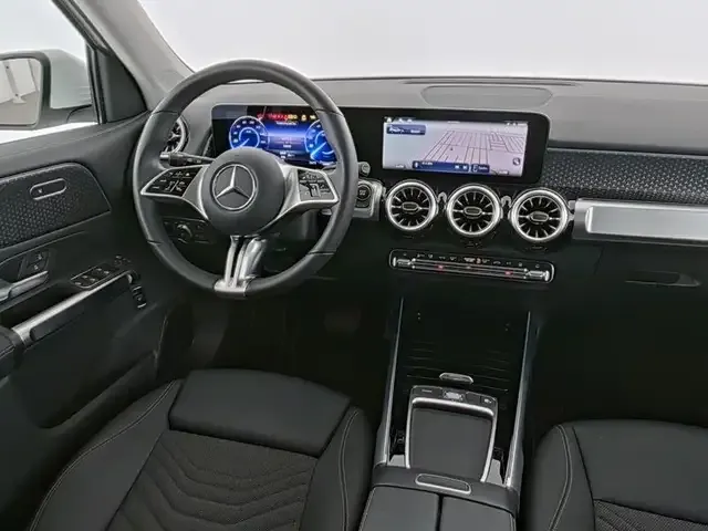 Mercedes-Benz EQB 300