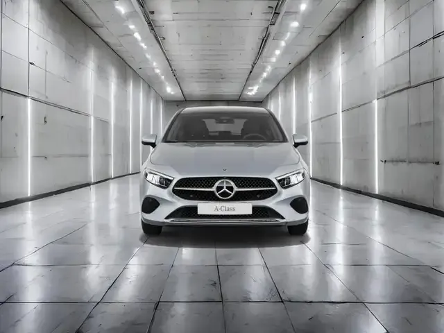 Mercedes-Benz A 220