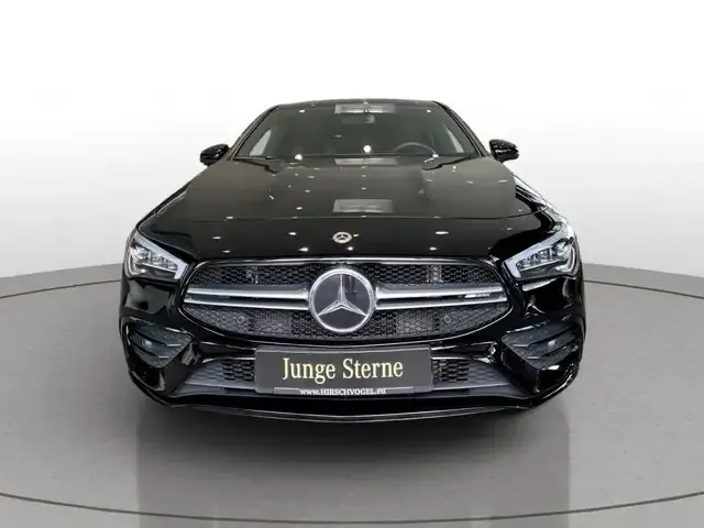 Mercedes-Benz CLA 35 AMG