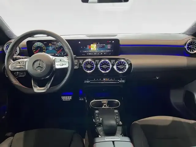 Mercedes-Benz CLA 35 AMG