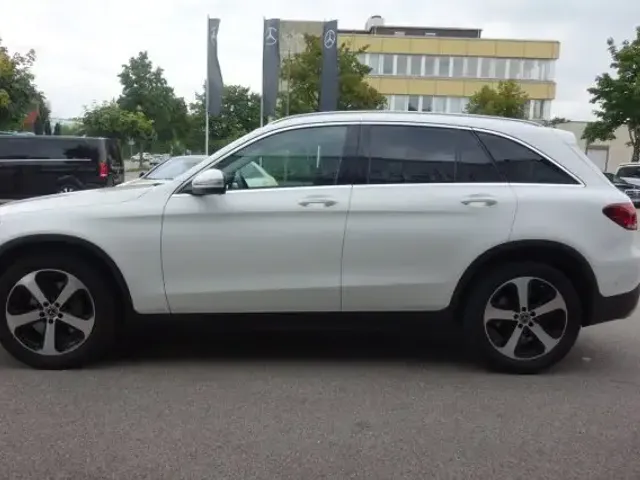 Mercedes-Benz GLC 200